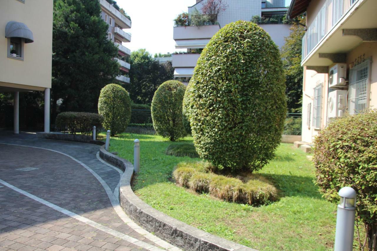 Parco Di Monza Apartment Εξωτερικό φωτογραφία